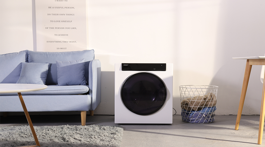 羽絨服，到底該不該用滾筒干衣機(jī)進(jìn)行烘干？