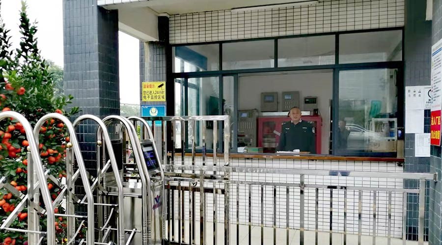 擔(dān)當(dāng)與責(zé)任！金環(huán)電器保安春節(jié)堅(jiān)守崗位